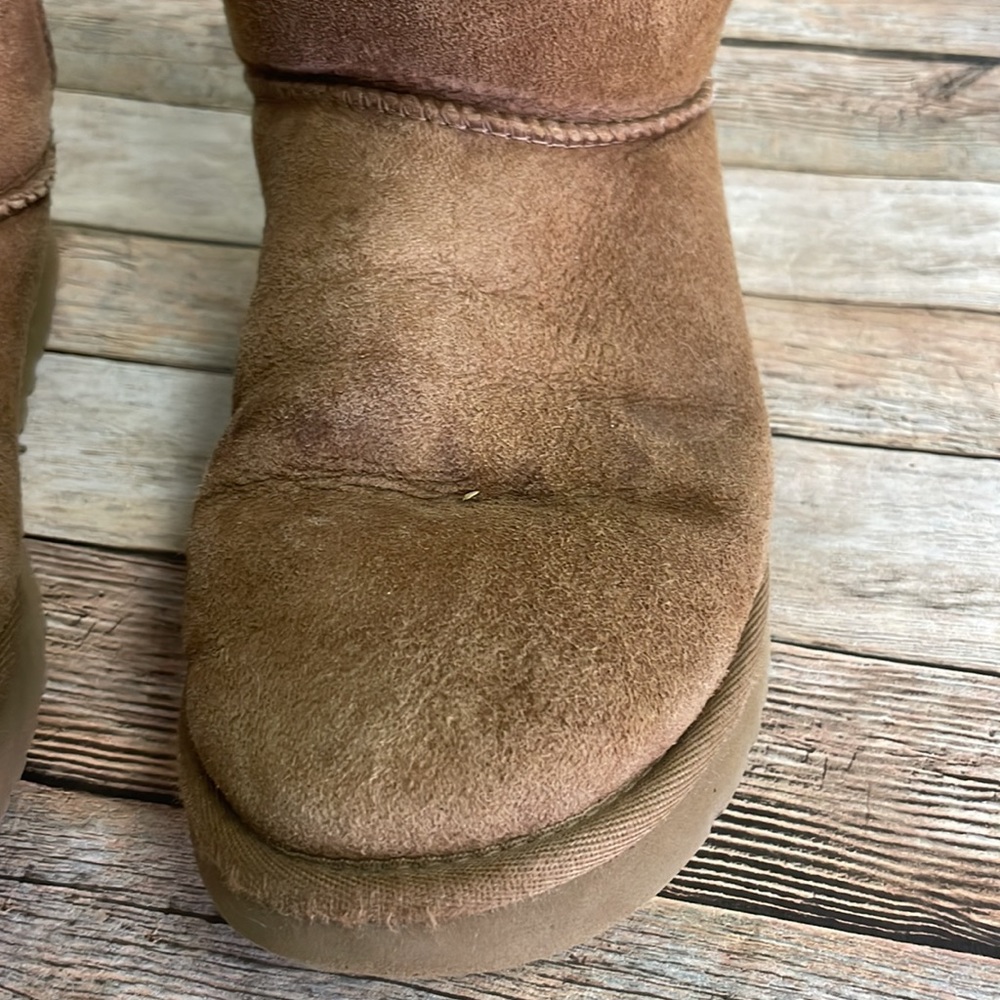 UGG Bailey 3 button boots Chestnut sheepskin - Picture 6 of 13